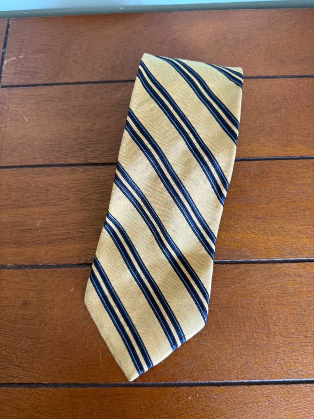 Vintage Tommy Hilfiger Yellow Blue Stripe 100% Silk Made in USA Mens Tie